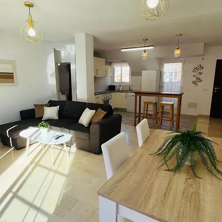 Acogedor En Centro A 300m De La Playa *